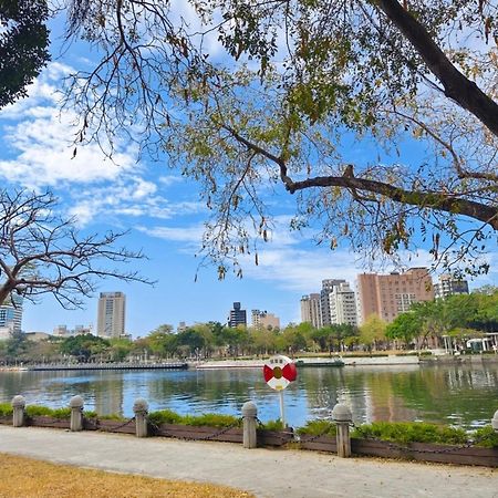 Holiday Inn Express Kaohsiung Love River By Ihg מראה חיצוני תמונה