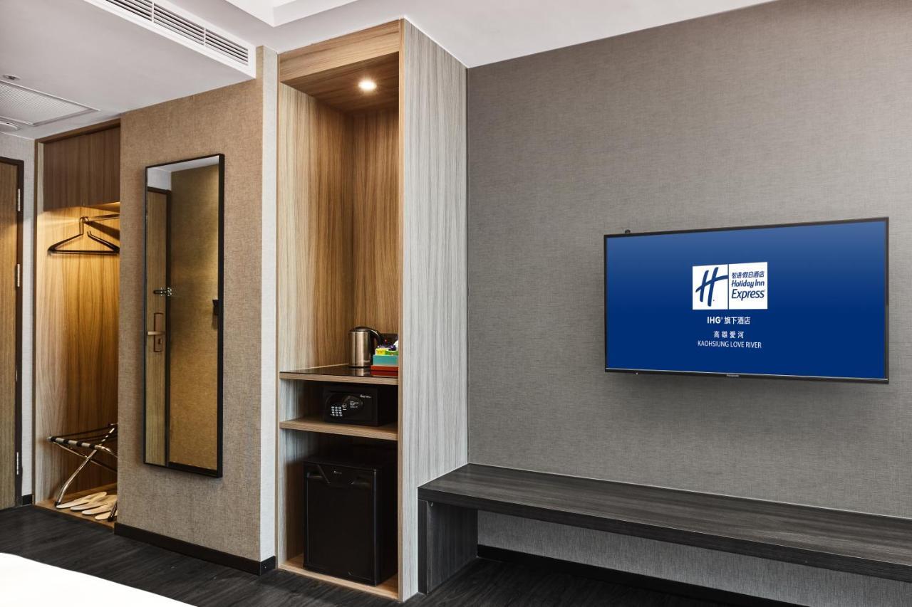 Holiday Inn Express Kaohsiung Love River By Ihg מראה חיצוני תמונה