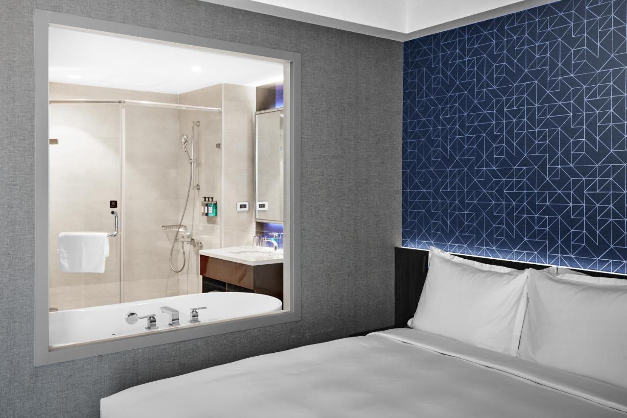 Holiday Inn Express Kaohsiung Love River By Ihg מראה חיצוני תמונה