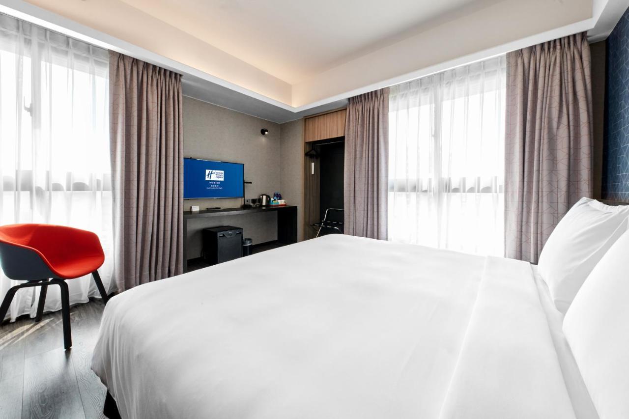 Holiday Inn Express Kaohsiung Love River, An Ihg Hotel מראה חיצוני תמונה