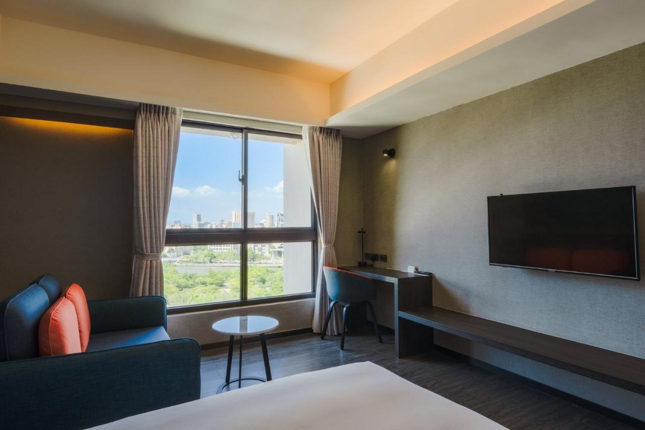 Holiday Inn Express Kaohsiung Love River By Ihg מראה חיצוני תמונה