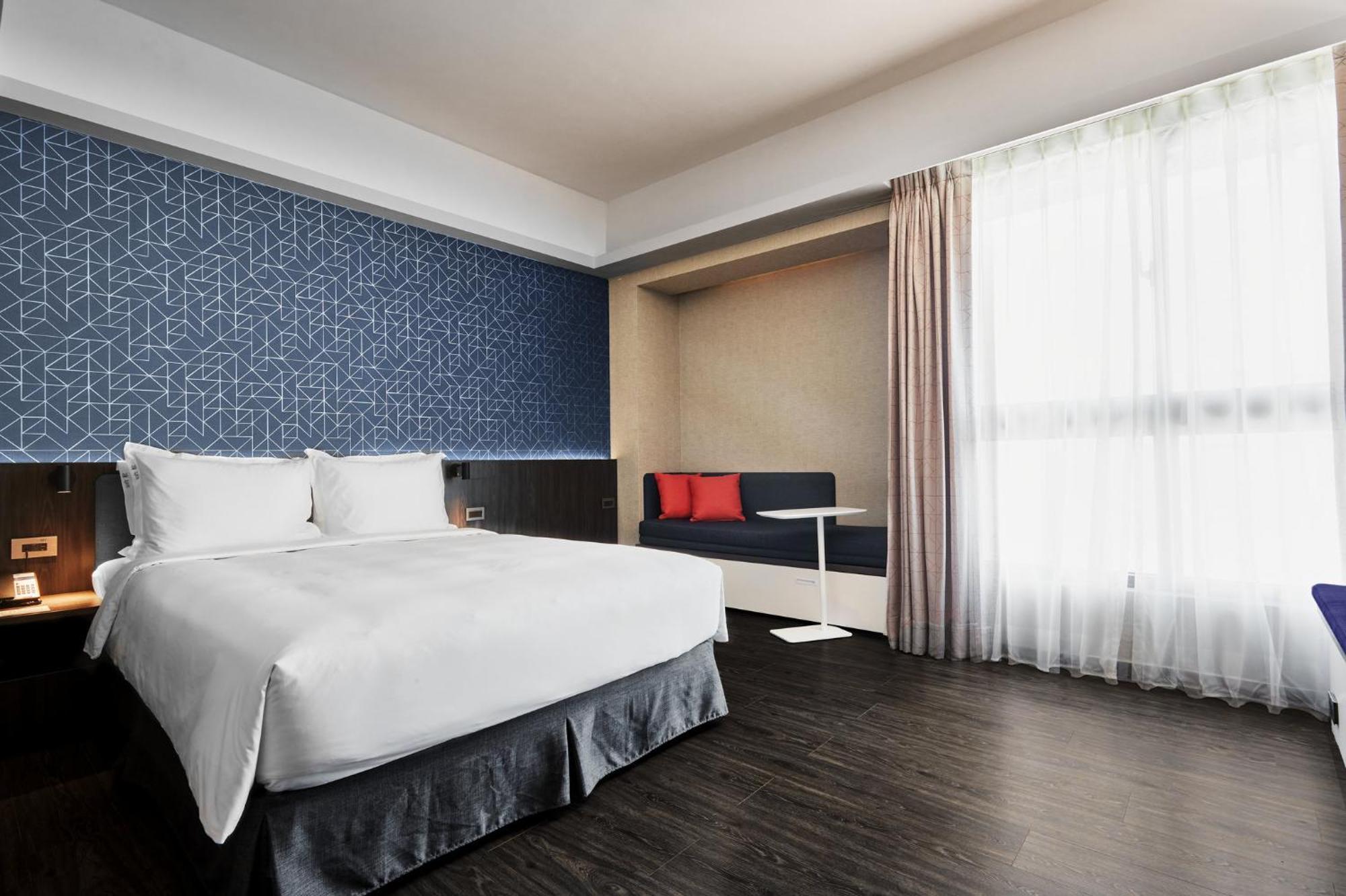 Holiday Inn Express Kaohsiung Love River By Ihg מראה חיצוני תמונה