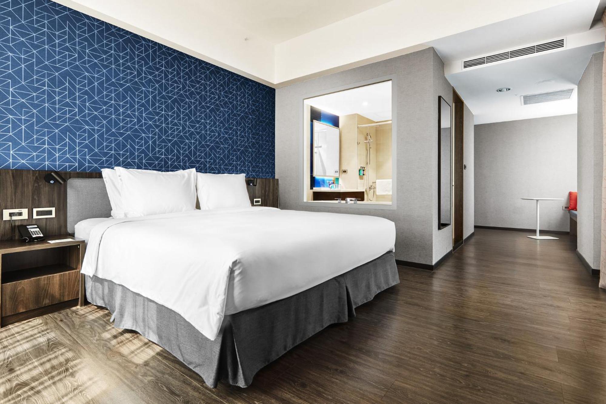 Holiday Inn Express Kaohsiung Love River By Ihg מראה חיצוני תמונה